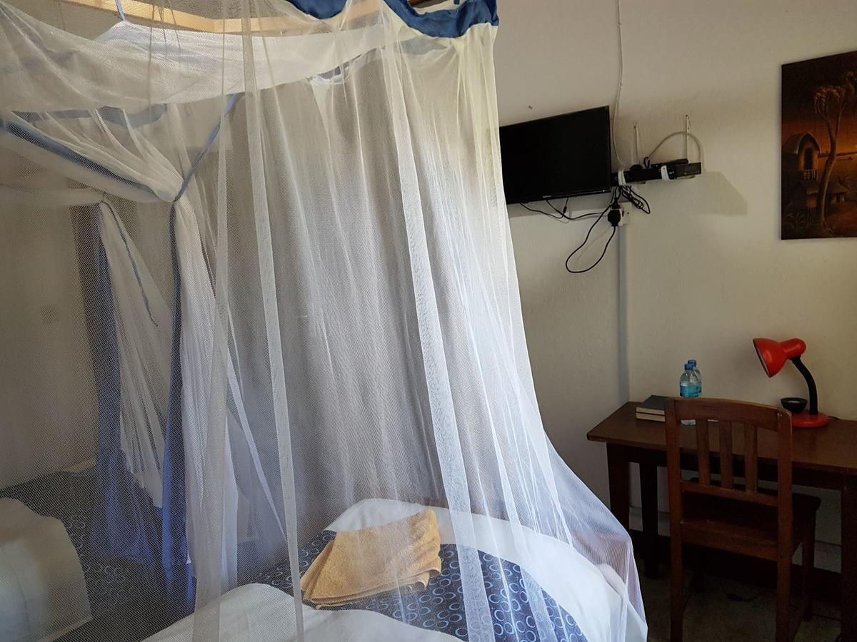 מלון מביה Karibuni Center מראה חיצוני תמונה