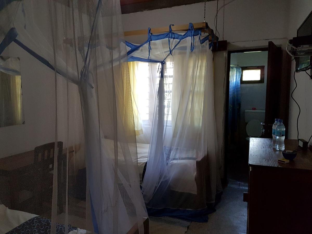 מלון מביה Karibuni Center מראה חיצוני תמונה